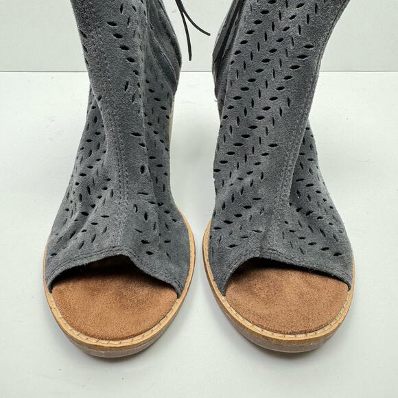 TOMS Majorca Gray Suede Leather Perforated Open Toe Ankle Bootie Heeled Sandals - Picture 4 of 12